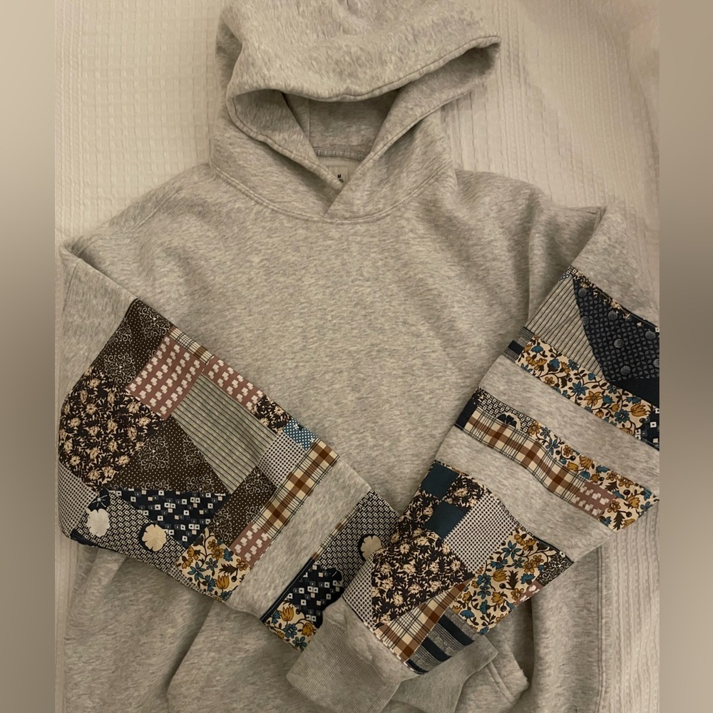 Abercrombie & Fitch Gray Patchwork Sleeve Hoodie
